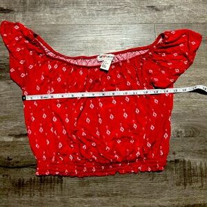 FREE WITH PURCHASE Women’s H&M Coachella Collection Crop Top